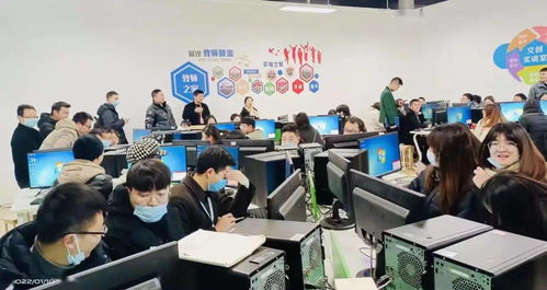 四川五月花技師學(xué)院深入推進(jìn)省示范校建設(shè) 綜合管理系統(tǒng)與計(jì)算機(jī)技術(shù)培訓(xùn)會(huì)順利召開